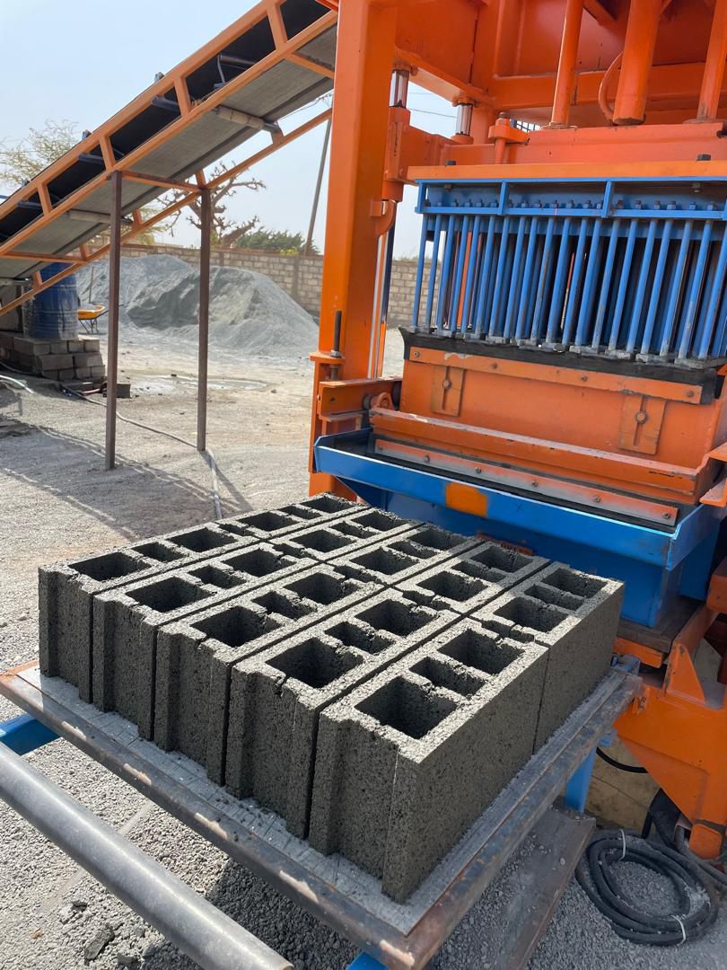 Construction de l'école - Vue 1